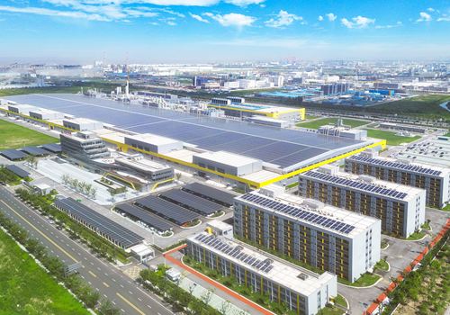 尊龙凯时太阳能⼀期⼀阶段6GW顺利竣⼯，实现全线贯通